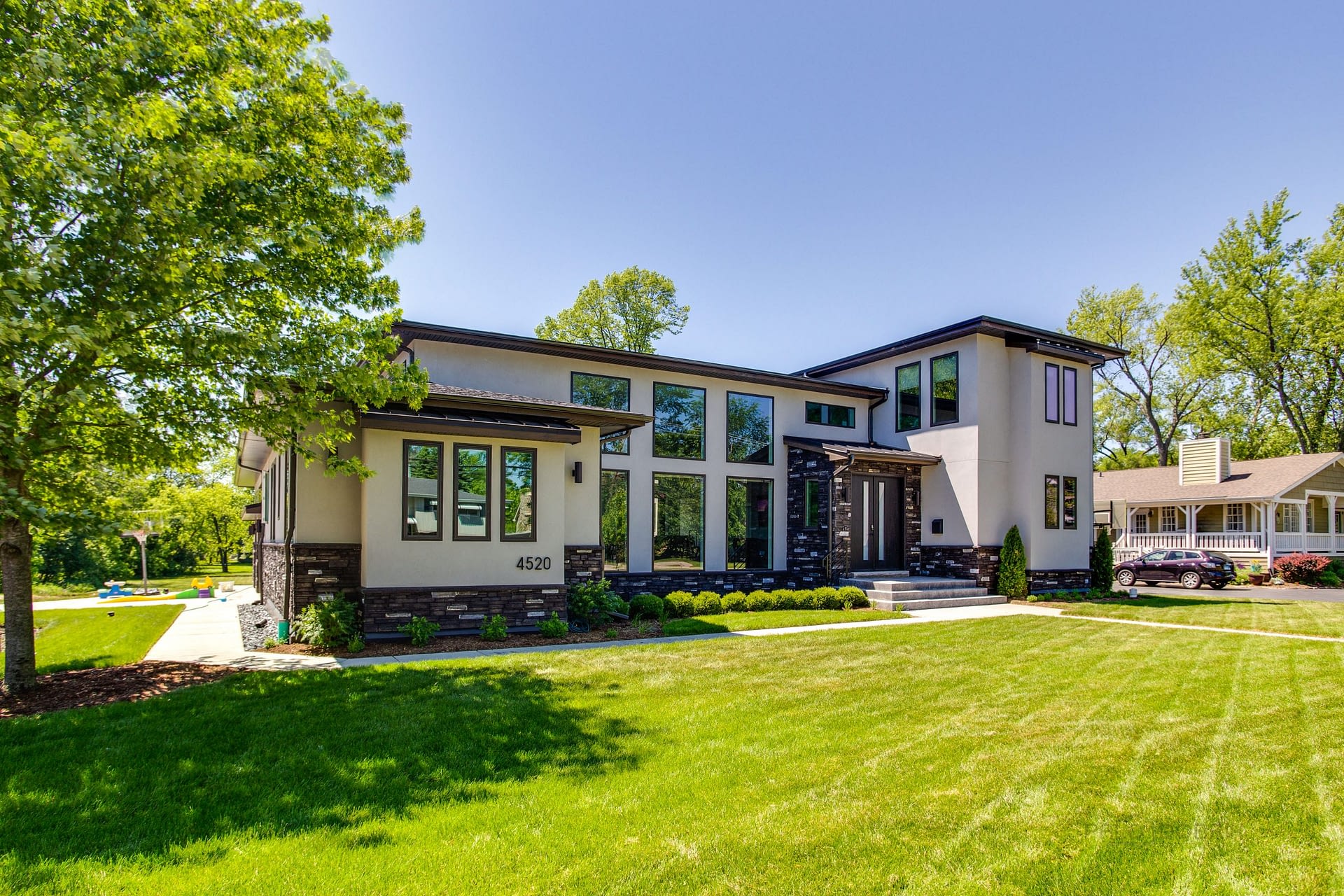 Chicago Modern Custom Home Builder - BrightLeafHomes.com | Book Appointment: Calendly.com/BrightLeafHomes BrightLeaf Homes is a premier award-winning modern custom home builder, remodeler, and realty serving Hinsdale, La Grange, Brookfield, West Suburbs, and the Greater Chicagoland Area.