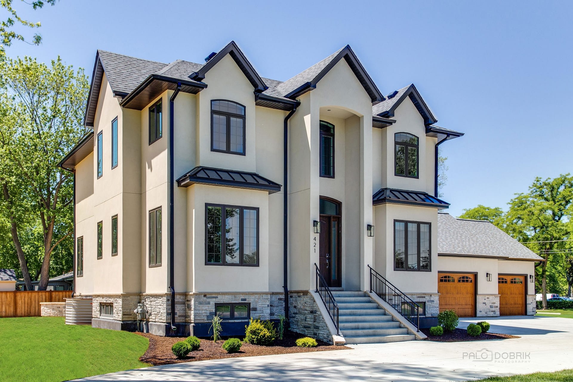 Chicago Modern Custom Home Builder - BrightLeafHomes.com | Book Appointment: Calendly.com/BrightLeafHomes BrightLeaf Homes is a premier award-winning modern custom home builder, remodeler, and realty serving Hinsdale, La Grange, Brookfield, West Suburbs, and the Greater Chicagoland Area.